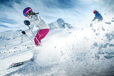 Skifahrer auf den Pisten des Kitzsteinhorn | © Kitzsteinhorn